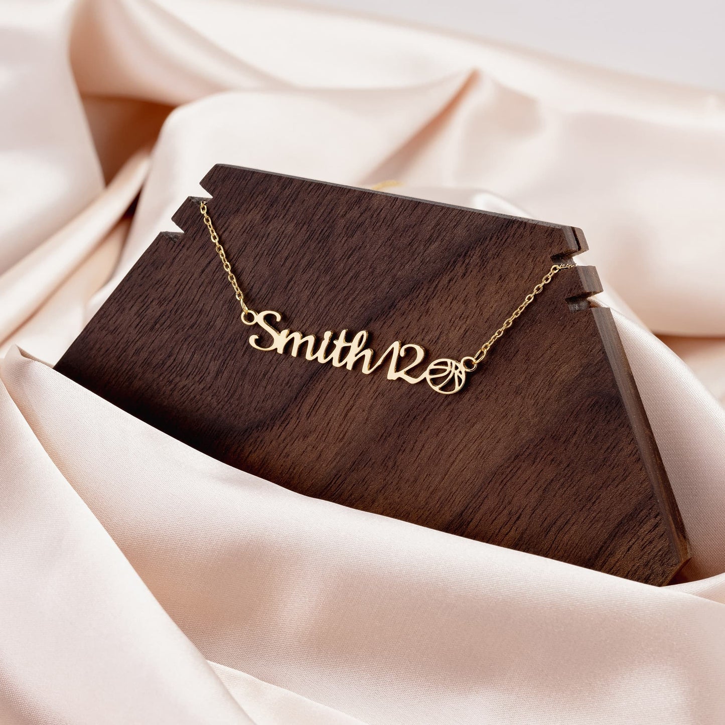 Sports Mom NAme Necklace